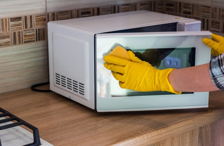 microwave cleaning